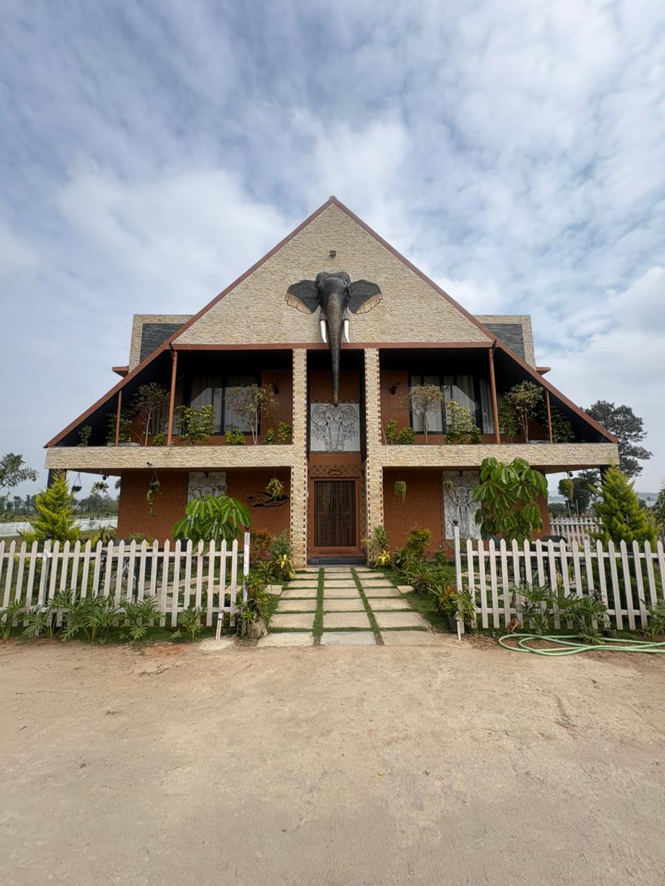 Aura Kabini